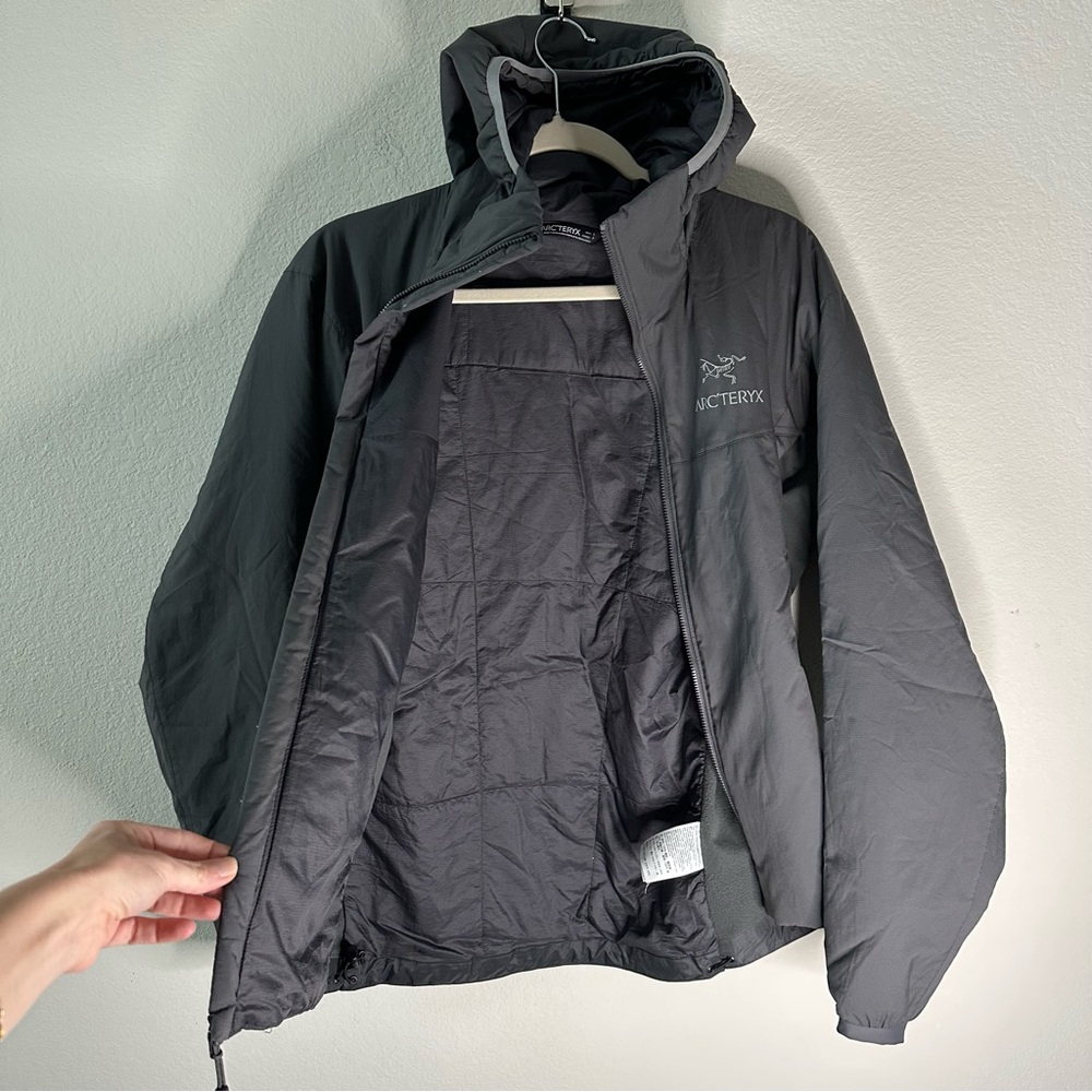 Arc'teryx Atom LT Insulated Charcoal Hooded Jacket SZ S - Picture 8 of 9